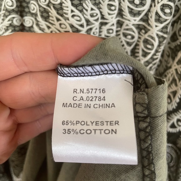 Unique printed dress - Picture 5 of 9